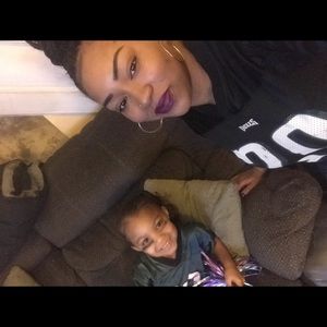 Meet your Posher, Nakia